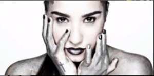 Demi Lovato chante Let It Go pour Disney