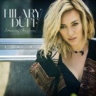 Hilary Duff revient avec le single Chasing the Sun