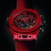 Une montre en céramique rouge présentée par Hublot