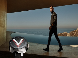 Louis Vuitton Tambour Horizon : Justin Theroux dans la campagne de pub de la smartwatch