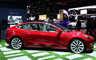 Tesla Model 3, livraisons de la compacte electrique sur le marche europeen