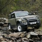 Land Rover modernise son Defender !