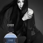 Cher tease son nouveau parfum