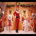Mariah Carey sort un nouveau clip de « All I Want for Christmas Is You »
