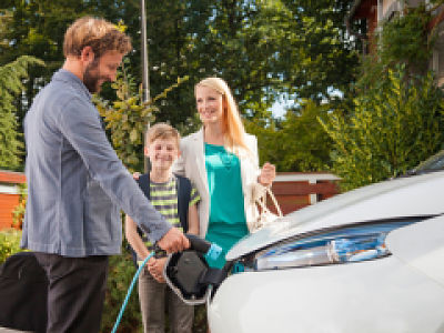 Immatriculations : les voitures électriques affichent un record en mai