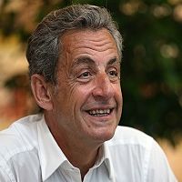 Livre Le Temps des tempetes de Nicolas Sarkozy en tete du classement Edistat