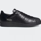 Prada et adidas collaborent pour des sneakers « Superstar »