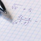 Éducation : chute du niveau des élèves en maths