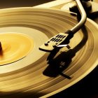 Vente de disques vinyles : ce format rétro cartonne plus que le CD