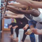 Barreshape : l’activité en vogue qui allie danse classique et Pilates