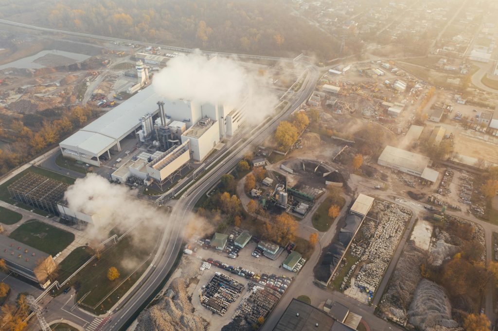 Un site industriel emettant de gaz polluant
