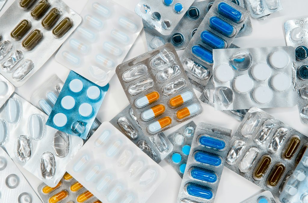 Des plaquettes d’antibiotique