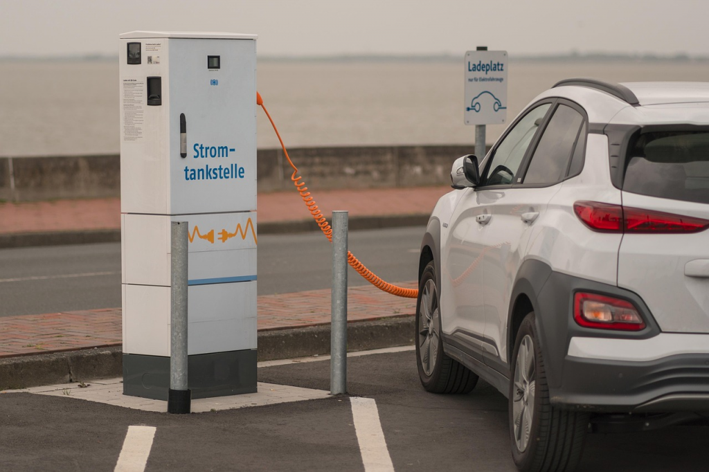 Borne de recharge pour véhicules électriques.