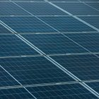 Ombrières photovoltaïques : quels risques pour la sécurité sur les parkings ?  